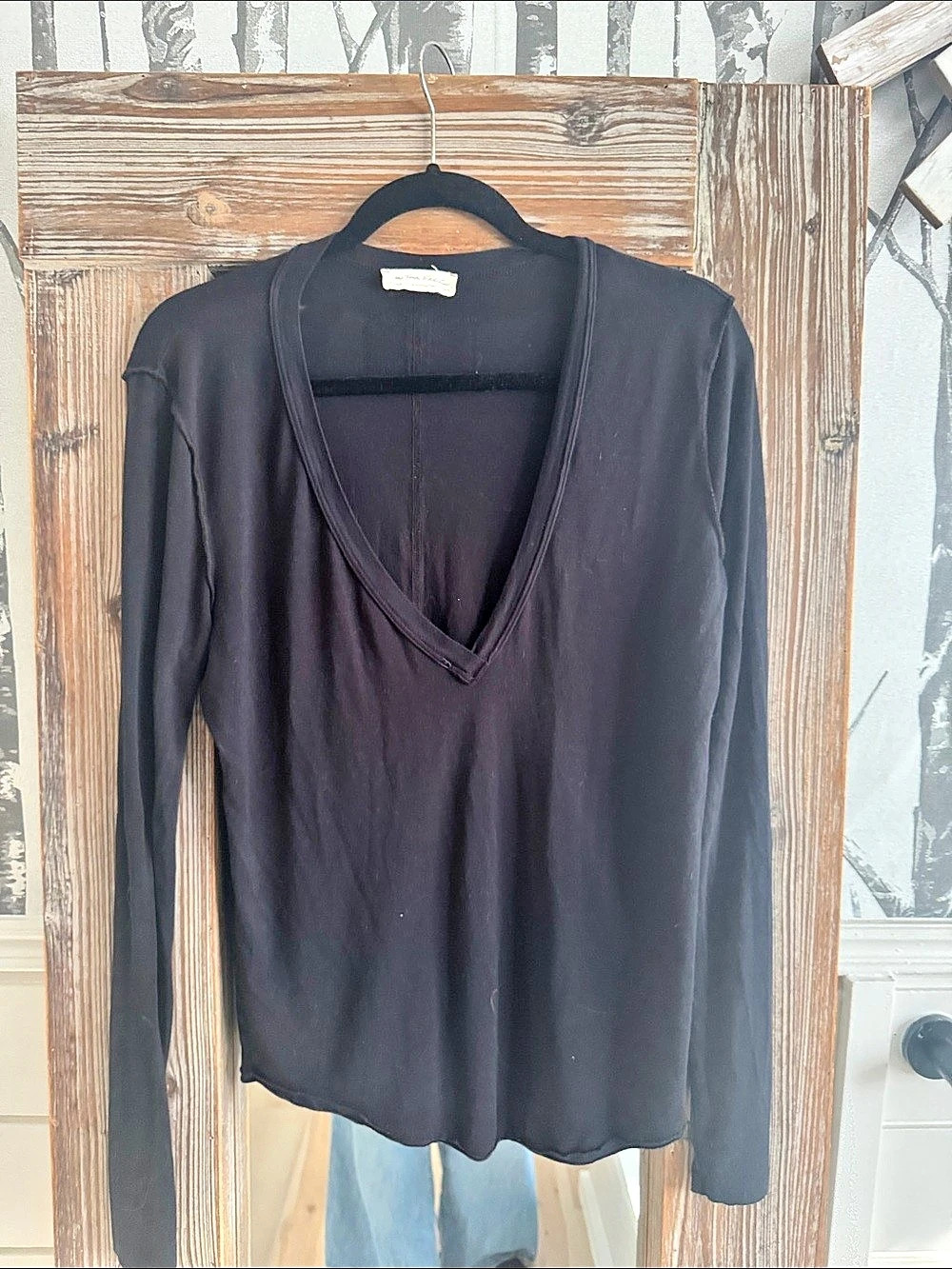 Free people Black V-Neck Long Sleeve Size Medium